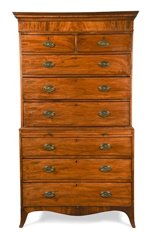 Lot 549 - A Regency mahogany chest on chest
