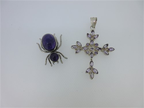 Lot 58 - An amethyst pendant cross together with an amethyst set spider brooch