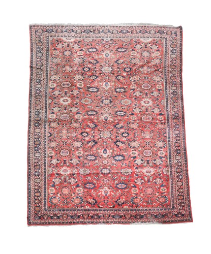 Lot 401 - A Mahal carpet