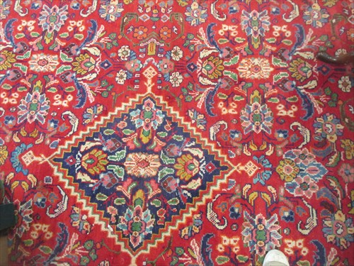 Lot 668 - A Mahal carpet, 403 x 295cm