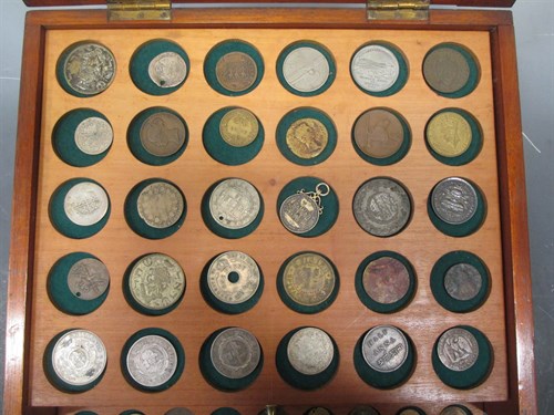 Lot 123 - A late Victorian coin collection mahogany tray...