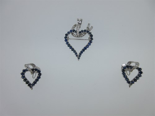 Lot 260 - A hand made sapphire and diamond heart suite of a brooch / pendant and screwback earrings