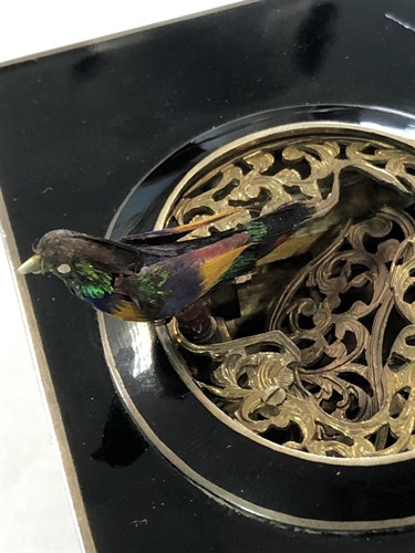 Lot 371 - A late 19th century singing bird automaton