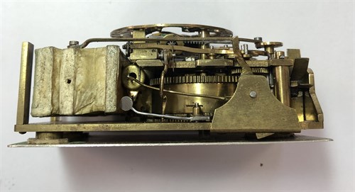 Lot 371 - A late 19th century singing bird automaton