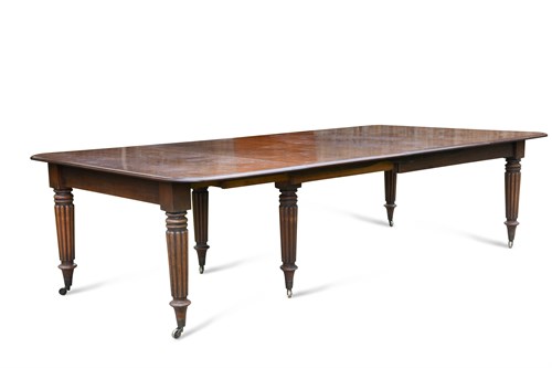 Lot 524 - A Regency mahogany extending dining table