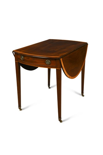 Lot 560 - A George III mahogany Pembroke table