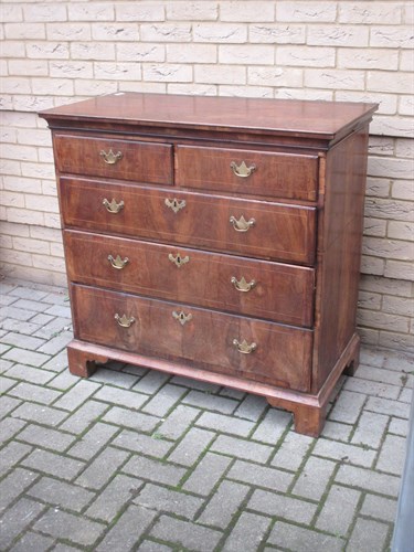 Lot 605 - An 18th century walnut chest of drawers 100cm...