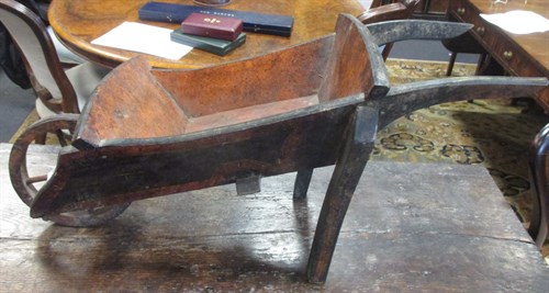 Lot 339 - A 19th century child's wheelbarrow