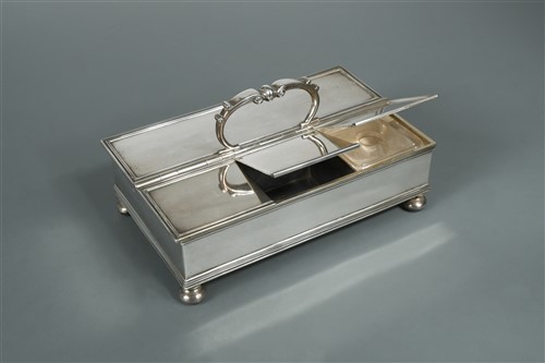 Lot 669 - A George V silver travelling desk compendium by Tessier