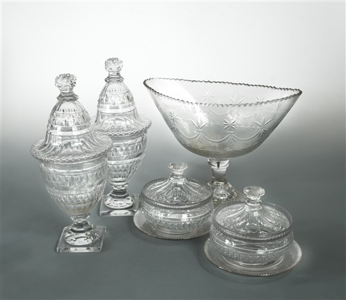 Lot 7 - An early 19th century Irish glass pedestal bowl