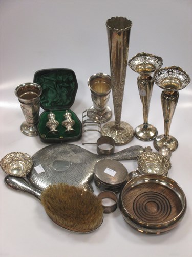 Lot 411 - A collection of silverware including five...