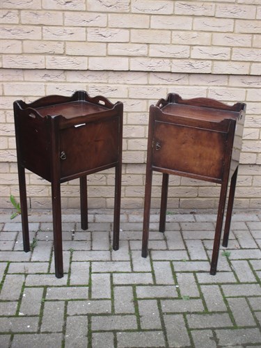Lot 530 - A pair of Edwardian mahogany gallery top night...