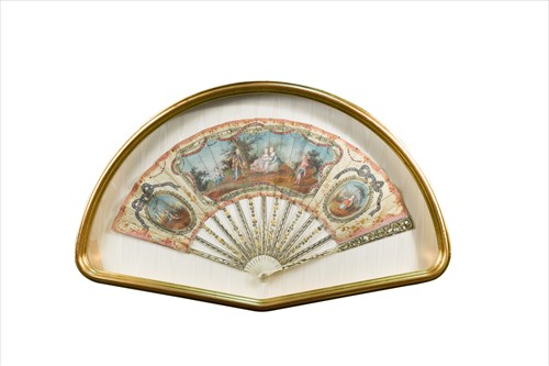 Lot 220 - An 18th century cased painted silk fan