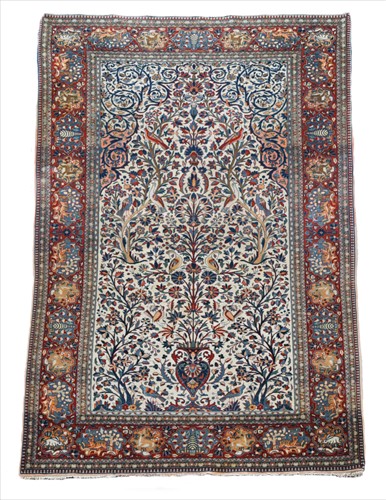 Lot 325 - A finely-woven Kashan rug