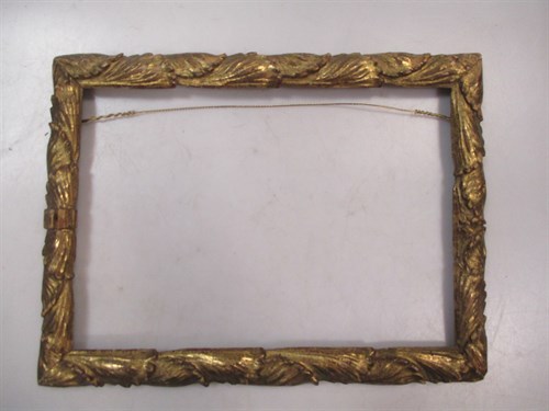 Lot 469 - An Italian 19th Century carved and giltwood...