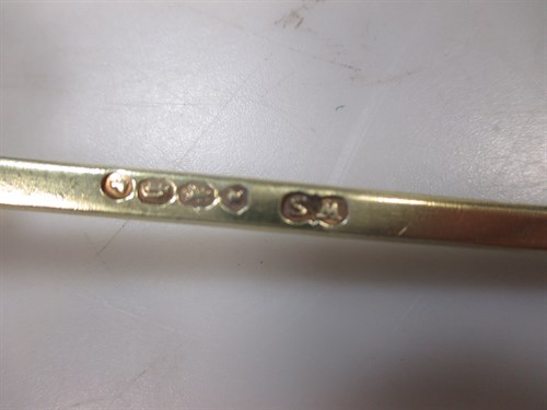 Lot 387 - A set of six silver gilt slip top/ rattail...