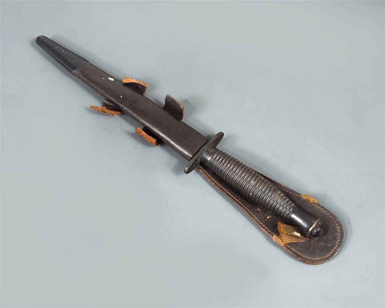 Lot 123 - A WWII Fairbairn Sykes fighting knife