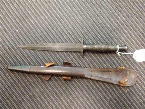 Lot 123 - A WWII Fairbairn Sykes fighting knife