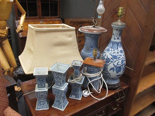 Lot 291 - A 19th century Chinese blue and white vase...