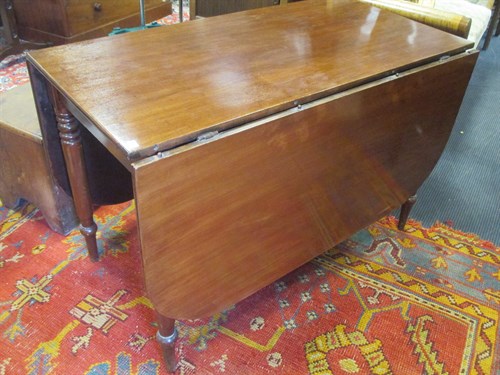 Lot 432 - A Victorian mahogany drop flap dining table,...