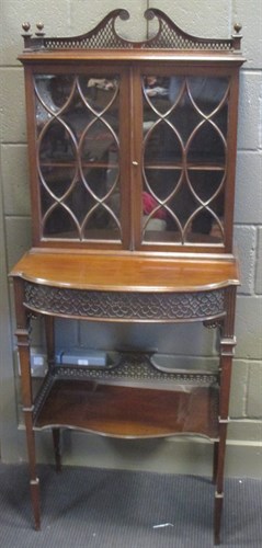 Lot 527 - An Edwardian mahogany display cabinet with...