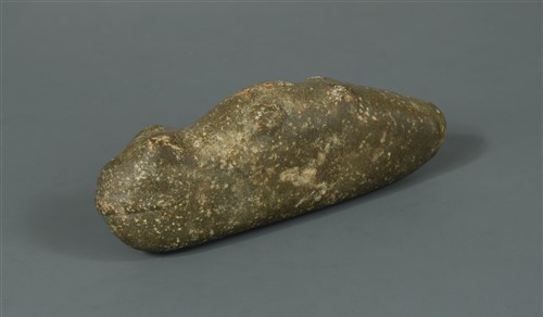Lot 278 - An ancient granite grinding stone in the form of a hippopotamus head