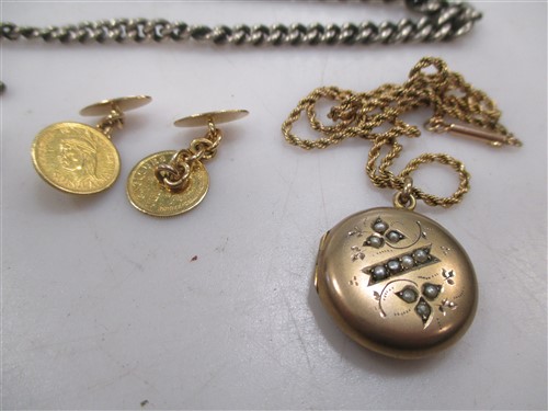 Lot 202 - A small collection of jewellery