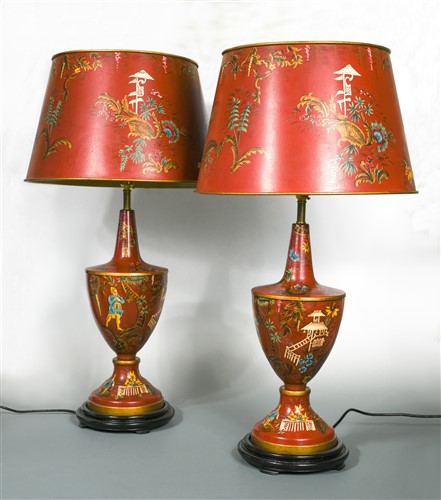 Lot 323 - A pair of modern tole ware table lamps and shades