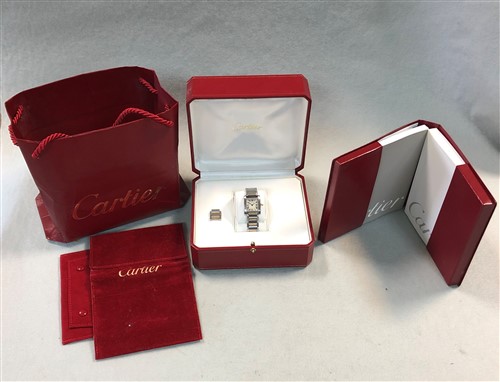 Lot 475 - Cartier - A lady's bi-metal Tank Francaise wristwatch