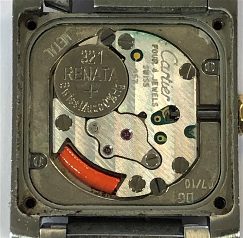 Lot 475 - Cartier - A lady's bi-metal Tank Francaise wristwatch