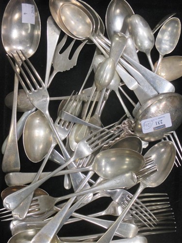 Lot 231 - Assorted silver flatware