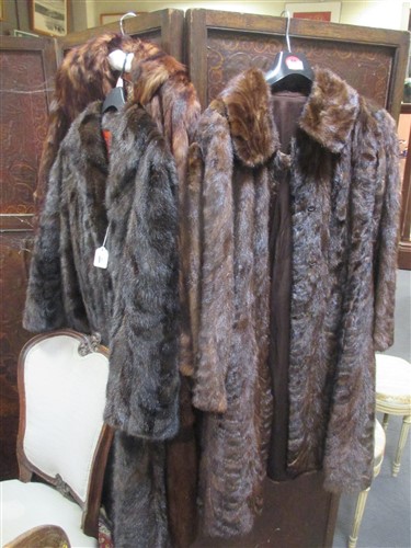 Lot 145 - A ladies brown fur coat size 14 together with...