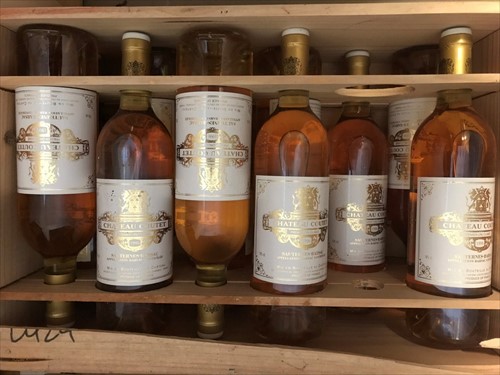 Lot 830 - Chateau Coutet