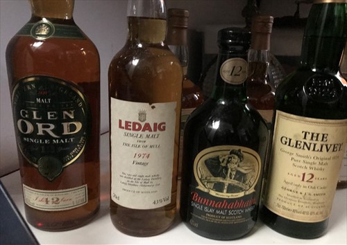 Lot 915 - Various Whisky.