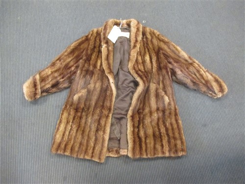 Lot 181 - A lady's fur coat, retailed by Maxwell Croft...