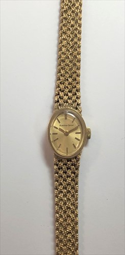 Lot 302 - Bueche - Girod - A lady's 9ct gold wristwatch