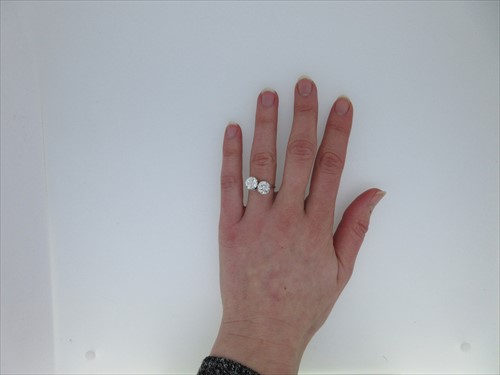 Lot 269 - An impressive two stone diamond ring
