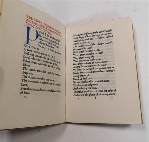 Lot 402 - ASHENDENE PRESS.