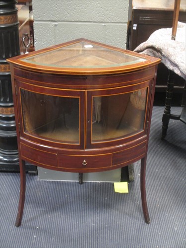 Lot 561 - A Victorian display cabinet