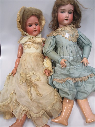 Lot 109 - Armand Marseille doll