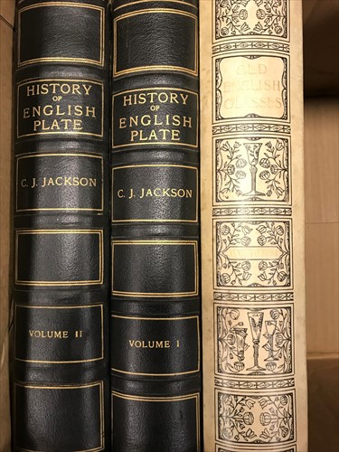 Lot 479 - Antiques reference.