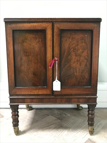 Lot 167 - D'OYLY and MANT.