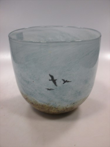 Lot 5 - An art glass vase decorated with geese over landscape.