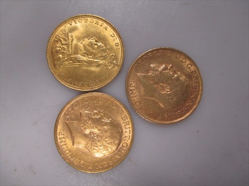 Lot 184 - three gold sovereigns, 1887, 1906, and 1912 (2)