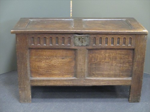 Lot 546 - An early 18th century coffer 65cm x 110cm x 52cm