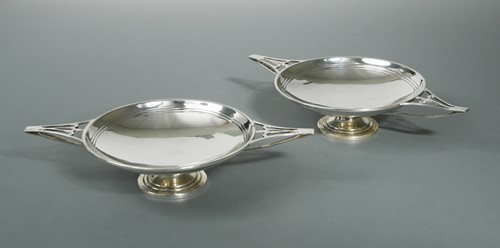 Lot 442 - A pair of Edward VIII silver bon bon dishes