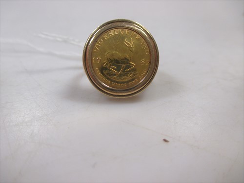 Lot 198 - A Victorian young head shield back sovereign,...
