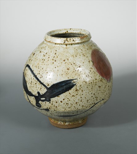 Lot 54 - Wayne Ngan (Chinese/Canadian, born 1939), a large stoneware vase