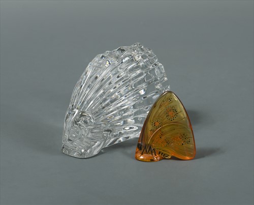 Lot 16 - A modern Lalique glass model of a butterfly