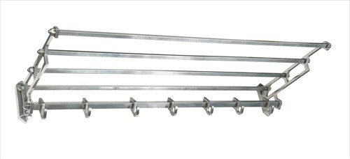 Lot 202 - A mid-century polished aluminium 'Pullman' style luggage rack